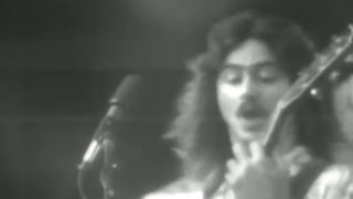 Boston – More Than A Feeling – 6/17/1979 – Giants Stadium (Official)