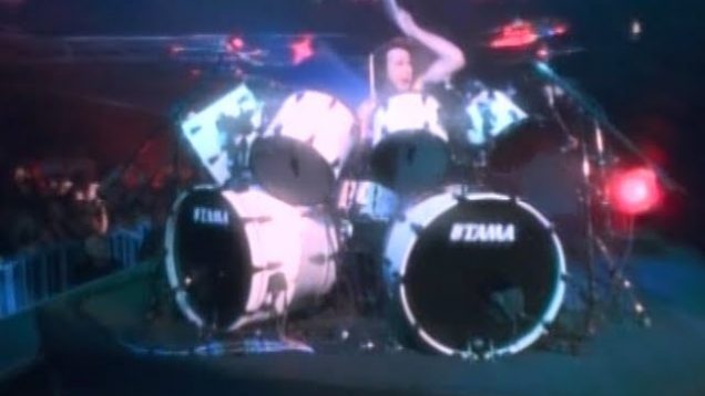 Metallica – Sad But True [Official Music Video]