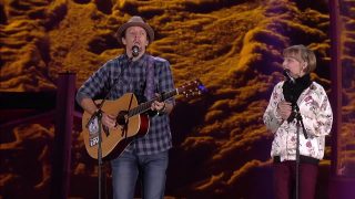 Grace VanderWaal & Jason Mraz – I’m Yours (Live at The Special Olympics 2017)