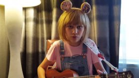 Grace VanderWaal – Gossip Girl
