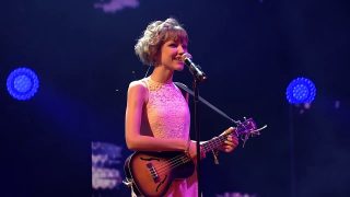 Grace VanderWaal – I Don’t Know My Name (Live at WE Day Seattle)