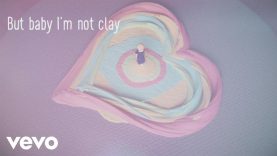 Grace VanderWaal – Clay (Lyric)