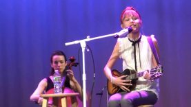 Grace VanderWaal – Clay – Valley Hospital Concert (05/21/2017) [stabl.]