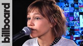 Grace VanderWaal – ‘Moonlight’ & ‘Everyone Is Lonely’ Live Acoustic Performance | Billboard