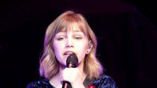 Grace VanderWaal – 98.5 KRZ’s Let It Show Wilkes Barre, PA Dec 7, 2017