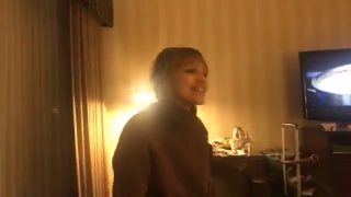 Grace VanderWaal – “I Want Strawberries” ?