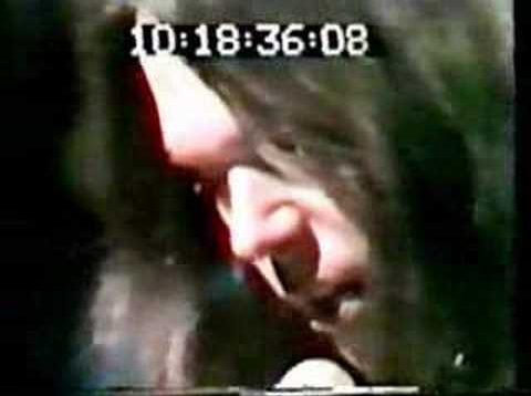 Neil Young – Don’t Let it Bring You Down (Live ’71)