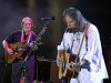 Neil Young & Willie Nelson – Heart of Gold (Live at Farm Aid 1995)