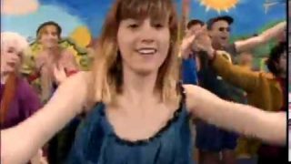 R.E.M. – Shiny Happy People (Official Music Video)