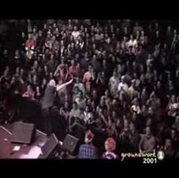 REM & Eddie Vedder – The End of the World – Groundwork 2001