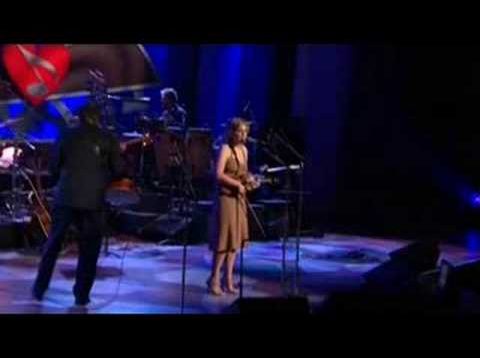 Alison Krauss sings James Taylor song