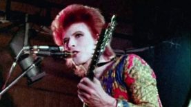 David Bowie – Ziggy Stardust – live 1972 (rare footage / 2016 edit)