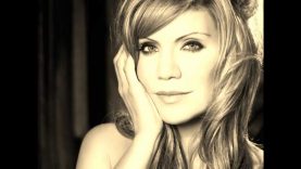 Ghost In This House – Alison Krauss