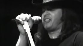 Lynyrd Skynyrd – Tuesday’s Gone – 3/7/1976 – Winterland (Official)