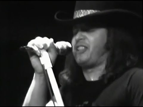 Lynyrd Skynyrd – Tuesday’s Gone – 3/7/1976 – Winterland (Official)