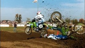 DIRT BIKE FAILS ★ Extreme MOTOCROSS Fails Blow up !!!