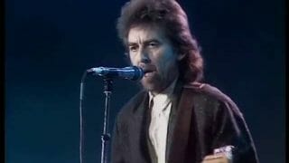 George Harrison and Eric Clapton – While my guitar gently weeps