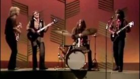 Bad Moon Rising – Creedence Clearwater Revival (HQ – 5.1 Studio )