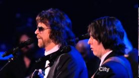 Jeff Lynne, Dhani Harrison and Joe Walsh – Something
