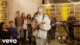 Grace VanderWaal – Moonlight (Live on the Honda Stage at Brooklyn Art Library)
