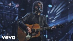 Jeff Lynne’s ELO – Turn to Stone (Live at Wembley Stadium)