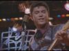 La Bamba – Ritchie Valens (Interpretado por Lou Diamond Phillips)
