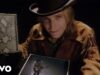 Tom Petty And The Heartbreakers – I Won’t Back Down (Official Music Video)